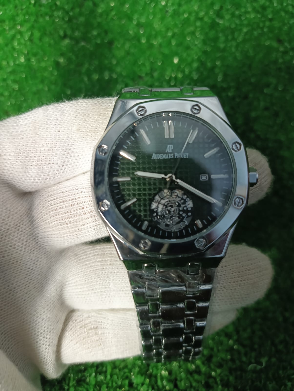 AP Premium Watch in 2 different Dial colors