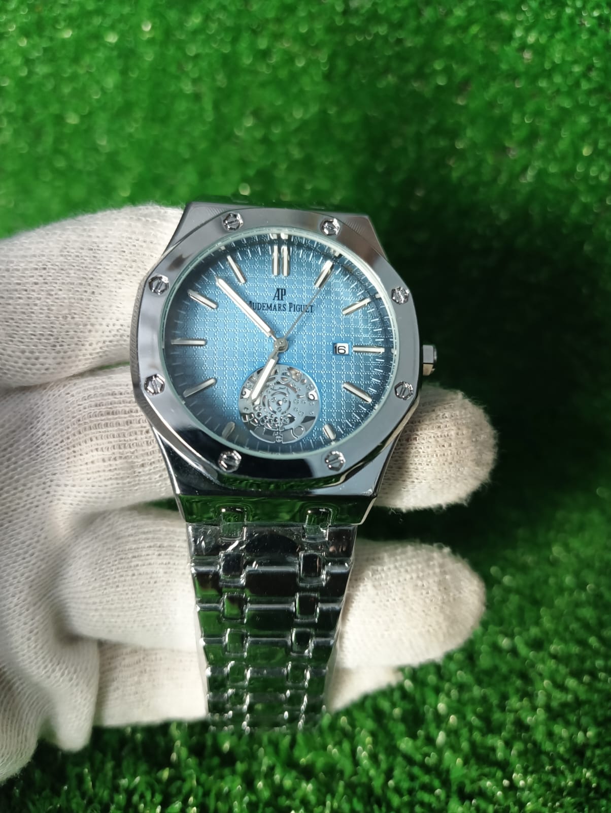 AP Premium Watch in 2 different Dial colors