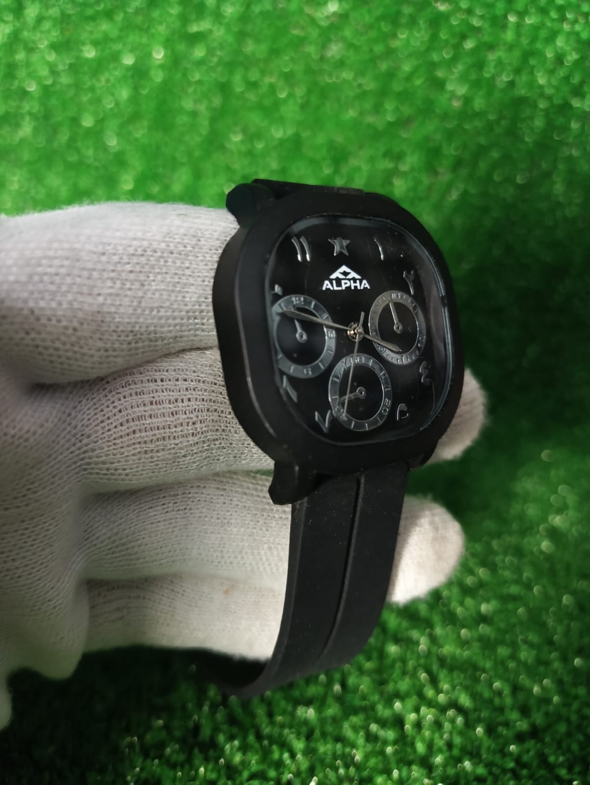 Alph New Stylish Men's watch with Magnetic Mesh Lock