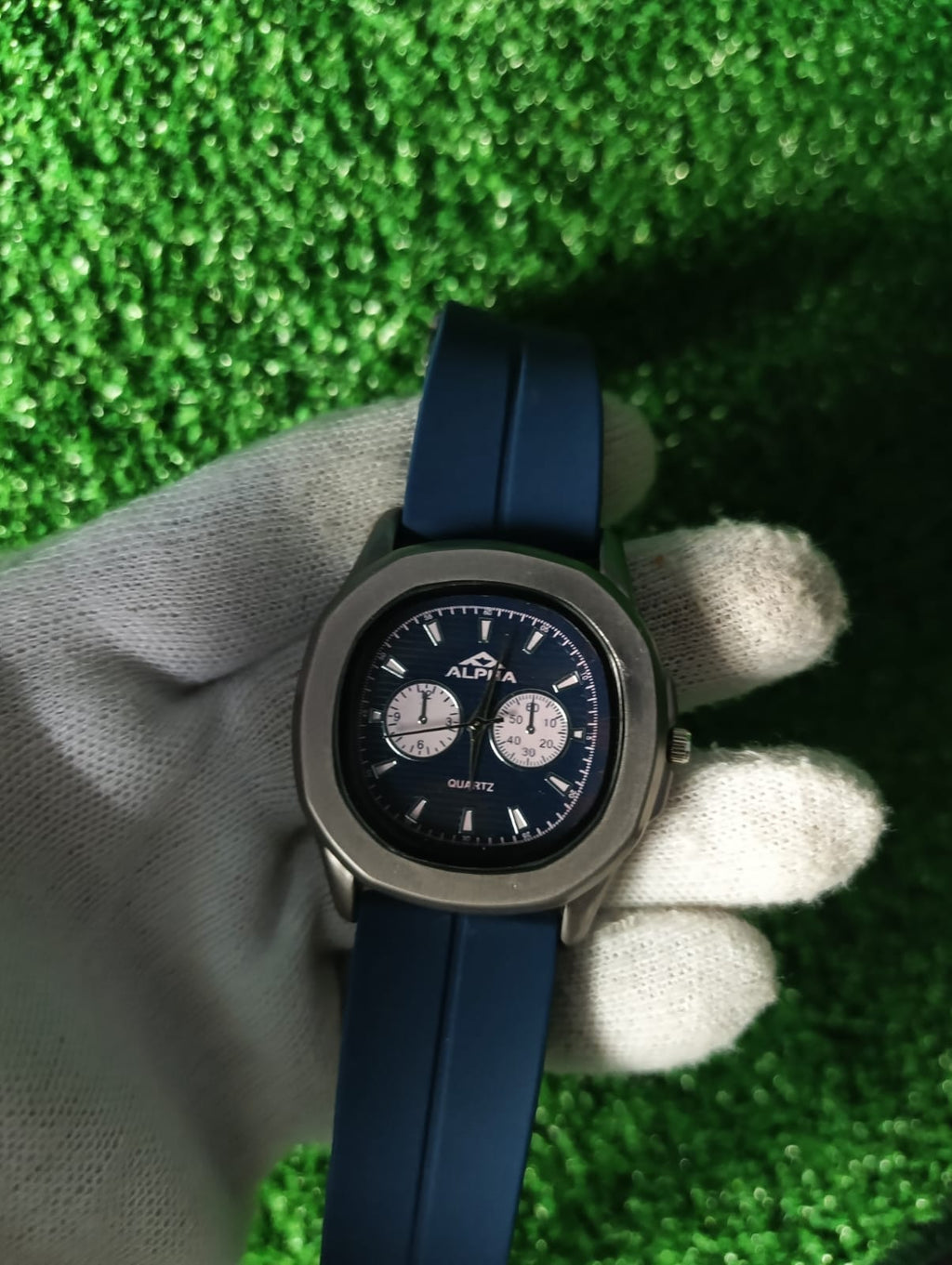 Alph New Stylish Men's watch with Magnetic Mesh Lock