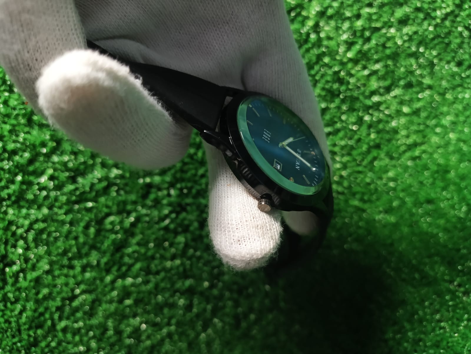 New Titn Watch with adjustable Magnetic Mesh Lock